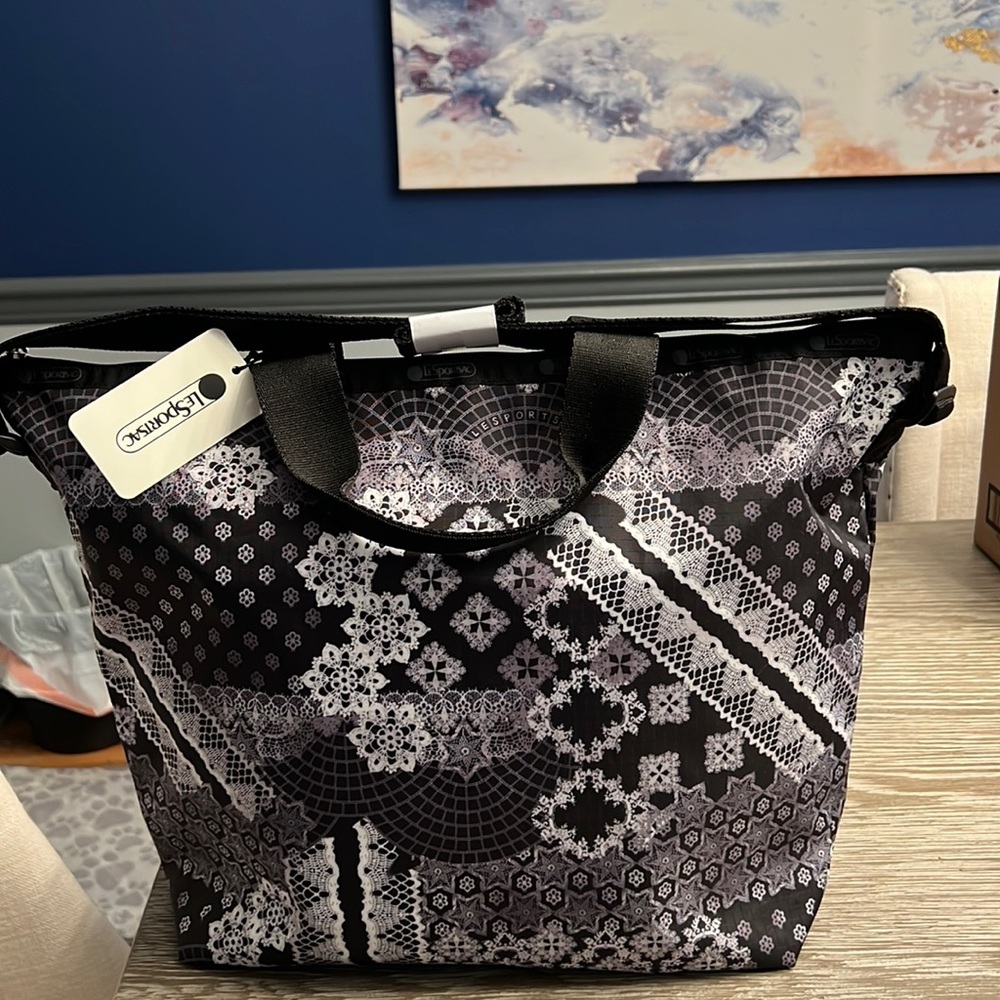 LeSportsac Deluxe easy carry tote in black and white patchwork New with tag! ❤️